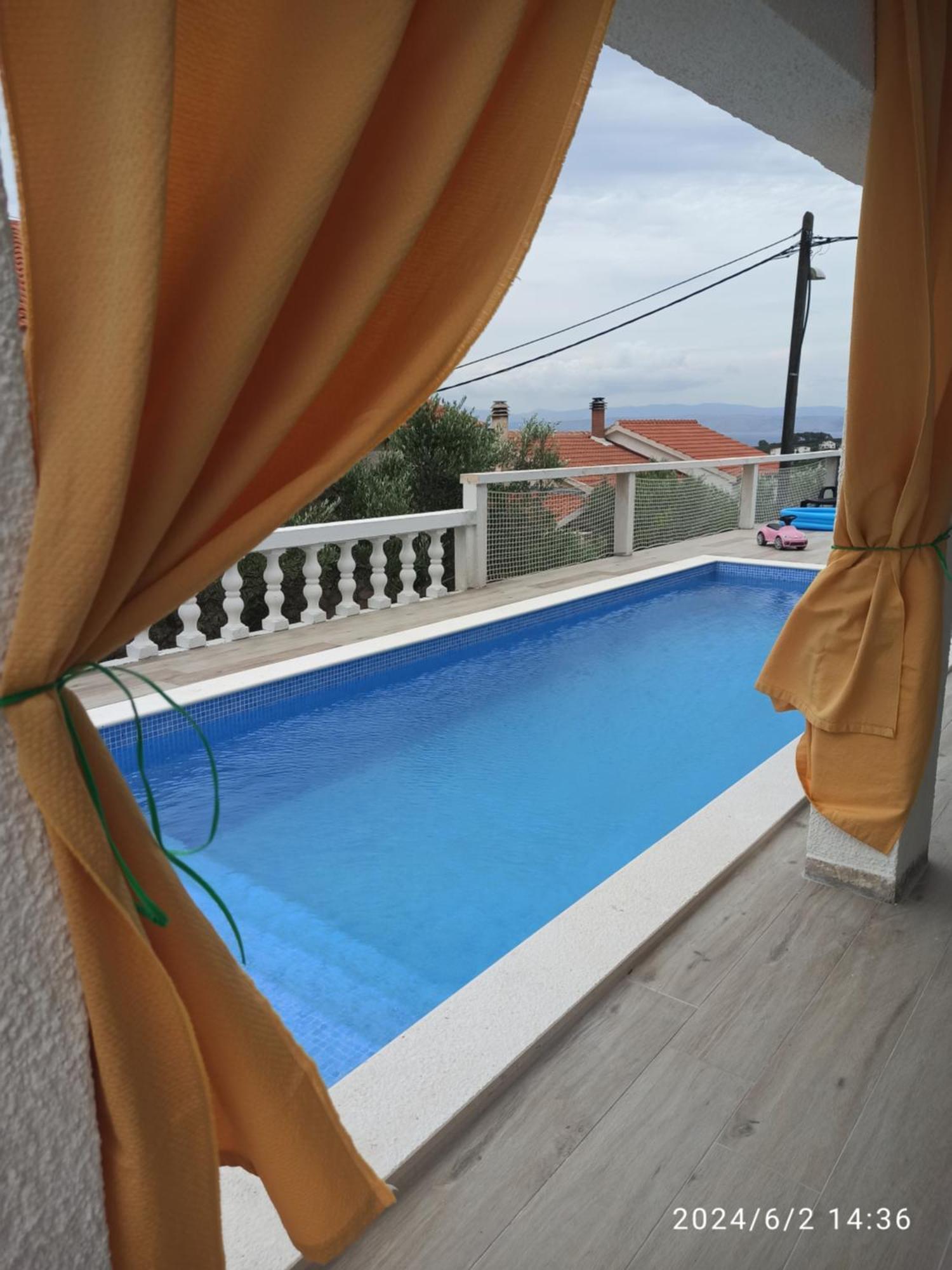 Apartments Solta Necujam Bagian luar foto