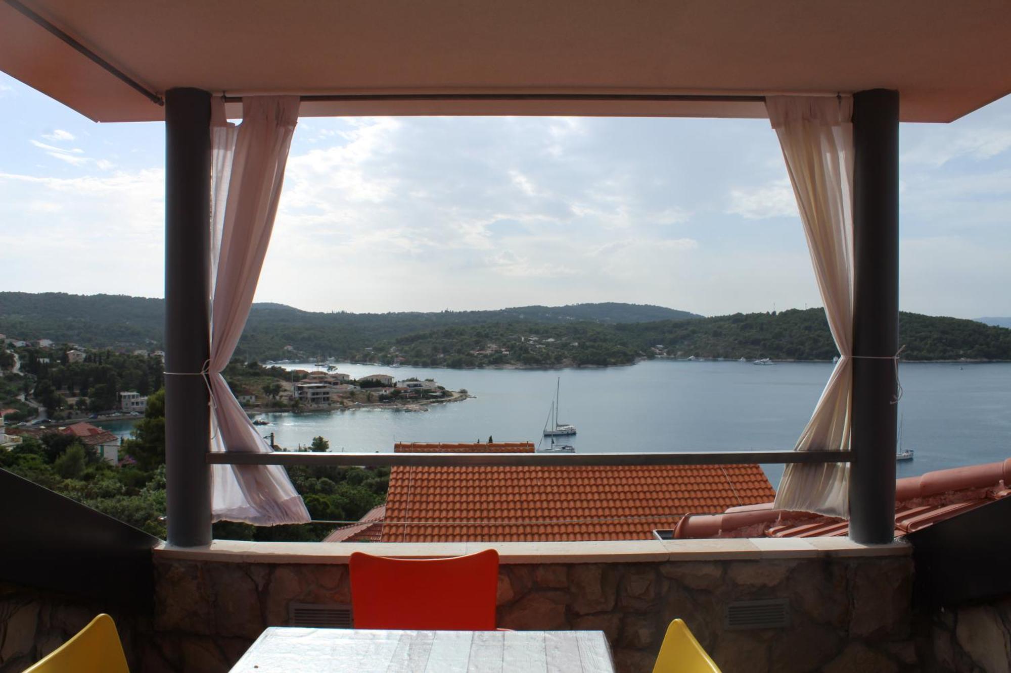 Apartments Solta Necujam Bagian luar foto